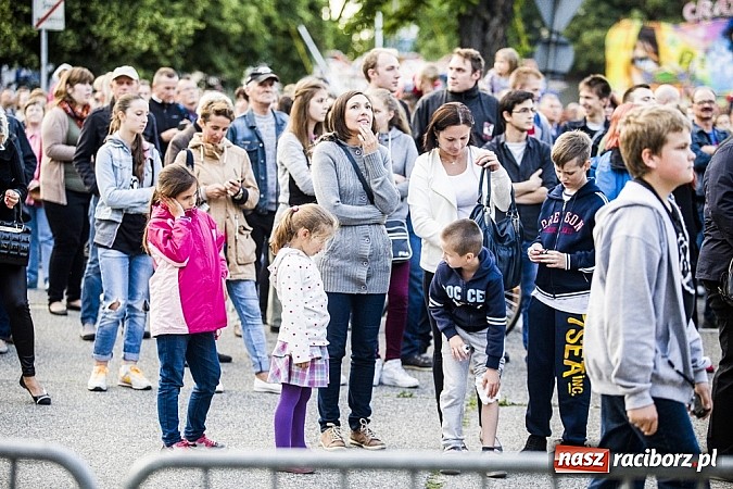 Zdjęcie w galerii na portalu naszraciborz.pl: Dżem wypełnił po brzegi plac Długosza! wiadomości z regionu