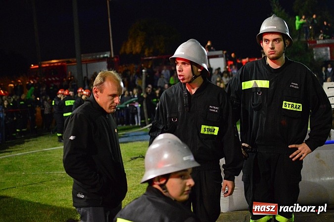 Zdjęcie w galerii na portalu naszraciborz.pl: Rudyszwałd i Bolesław triumfował na nocnych zawodach strażackich! wiadomości z regionu