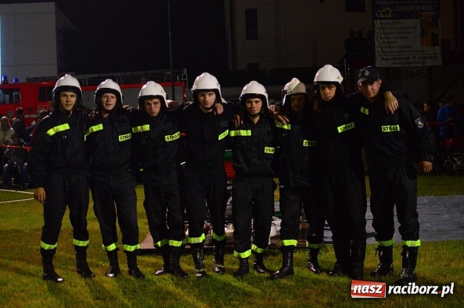 Zdjęcie w galerii na portalu naszraciborz.pl: Rudyszwałd i Bolesław triumfował na nocnych zawodach strażackich! wiadomości z regionu