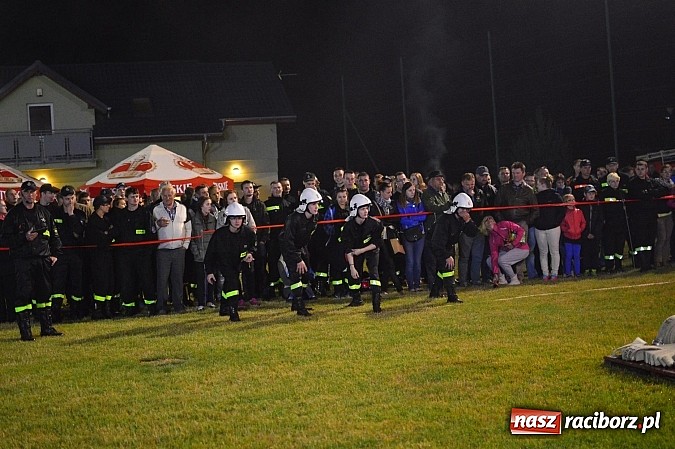 Zdjęcie w galerii na portalu naszraciborz.pl: Rudyszwałd i Bolesław triumfował na nocnych zawodach strażackich! wiadomości z regionu