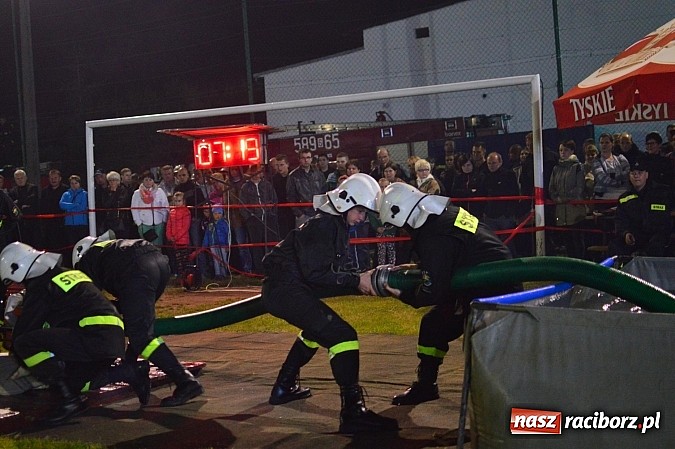 Zdjęcie w galerii na portalu naszraciborz.pl: Rudyszwałd i Bolesław triumfował na nocnych zawodach strażackich! wiadomości z regionu