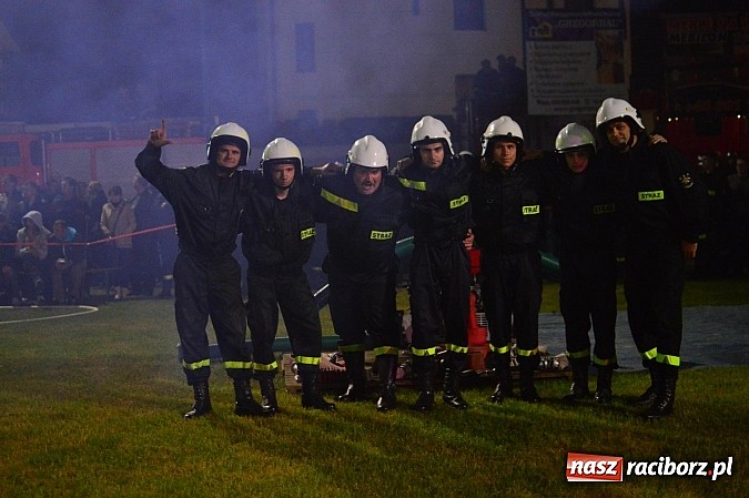 Zdjęcie w galerii na portalu naszraciborz.pl: Rudyszwałd i Bolesław triumfował na nocnych zawodach strażackich! wiadomości z regionu
