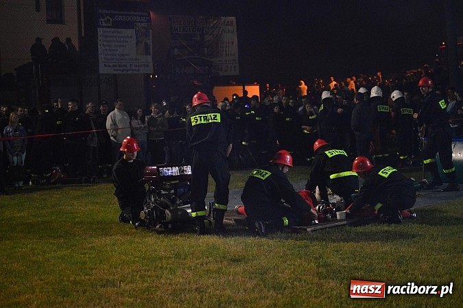 Zdjęcie w galerii na portalu naszraciborz.pl: Rudyszwałd i Bolesław triumfował na nocnych zawodach strażackich! wiadomości z regionu
