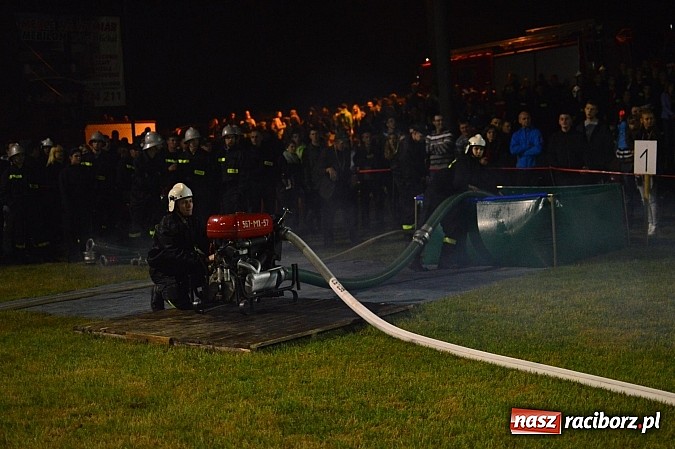 Zdjęcie w galerii na portalu naszraciborz.pl: Rudyszwałd i Bolesław triumfował na nocnych zawodach strażackich! wiadomości z regionu