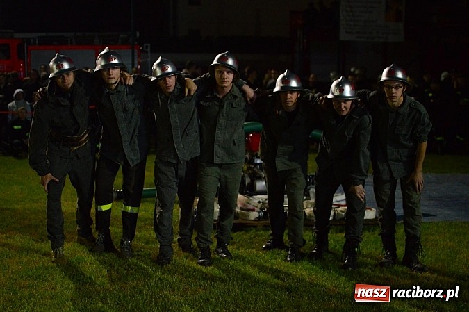 Zdjęcie w galerii na portalu naszraciborz.pl: Rudyszwałd i Bolesław triumfował na nocnych zawodach strażackich! wiadomości z regionu