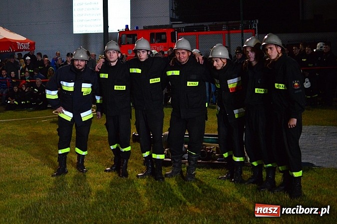 Zdjęcie w galerii na portalu naszraciborz.pl: Rudyszwałd i Bolesław triumfował na nocnych zawodach strażackich! wiadomości z regionu