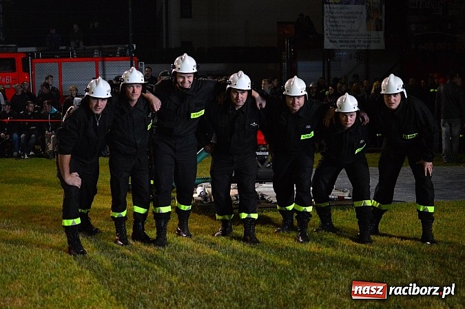 Zdjęcie w galerii na portalu naszraciborz.pl: Rudyszwałd i Bolesław triumfował na nocnych zawodach strażackich! wiadomości z regionu
