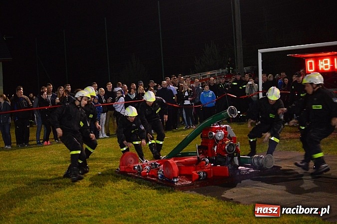 Zdjęcie w galerii na portalu naszraciborz.pl: Rudyszwałd i Bolesław triumfował na nocnych zawodach strażackich! wiadomości z regionu