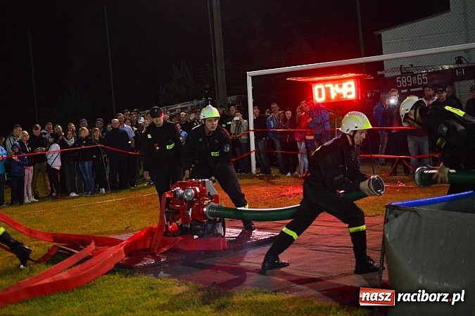 Zdjęcie w galerii na portalu naszraciborz.pl: Rudyszwałd i Bolesław triumfował na nocnych zawodach strażackich! wiadomości z regionu
