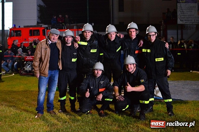 Zdjęcie w galerii na portalu naszraciborz.pl: Rudyszwałd i Bolesław triumfował na nocnych zawodach strażackich! wiadomości z regionu