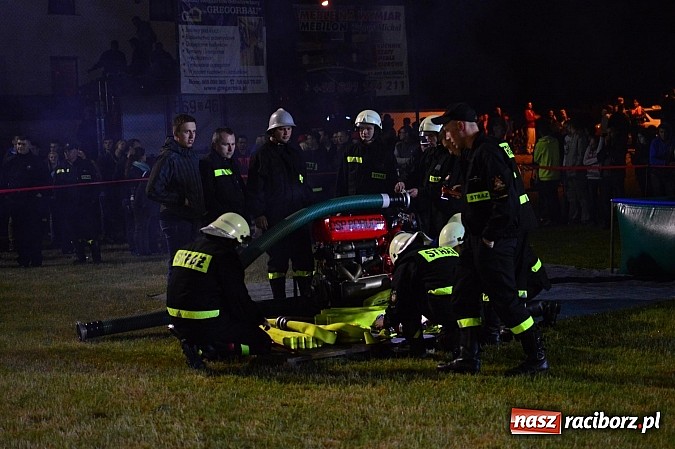 Zdjęcie w galerii na portalu naszraciborz.pl: Rudyszwałd i Bolesław triumfował na nocnych zawodach strażackich! wiadomości z regionu