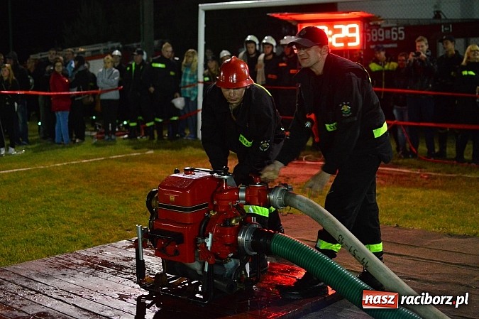 Zdjęcie w galerii na portalu naszraciborz.pl: Rudyszwałd i Bolesław triumfował na nocnych zawodach strażackich! wiadomości z regionu