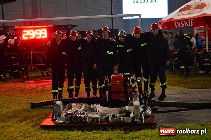 Zdjęcie w galerii na portalu naszraciborz.pl: Rudyszwałd i Bolesław triumfował na nocnych zawodach strażackich! wiadomości z regionu