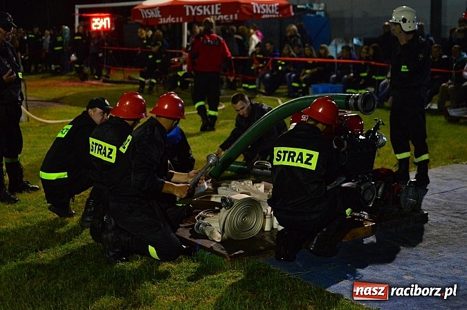 Zdjęcie w galerii na portalu naszraciborz.pl: Rudyszwałd i Bolesław triumfował na nocnych zawodach strażackich! wiadomości z regionu