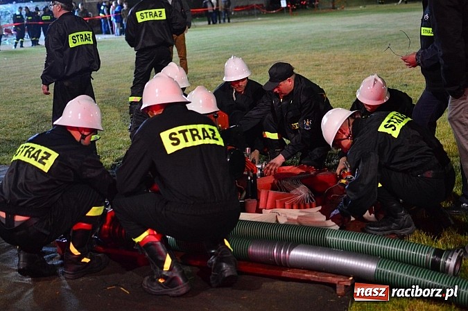 Zdjęcie w galerii na portalu naszraciborz.pl: Rudyszwałd i Bolesław triumfował na nocnych zawodach strażackich! wiadomości z regionu