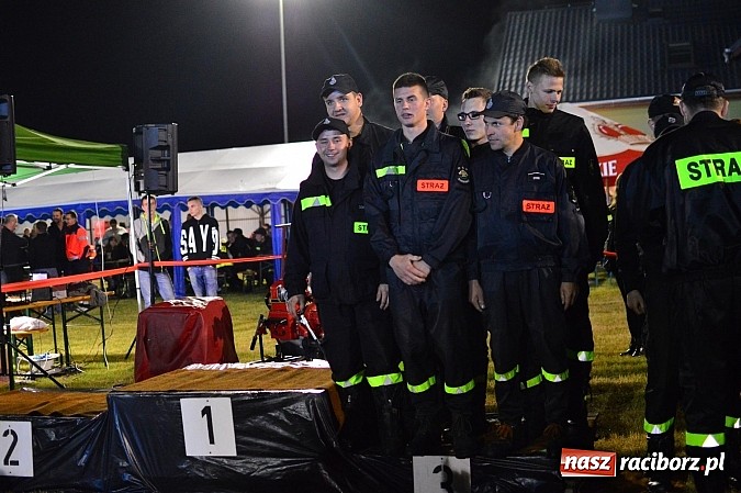 Zdjęcie w galerii na portalu naszraciborz.pl: Rudyszwałd i Bolesław triumfował na nocnych zawodach strażackich! wiadomości z regionu