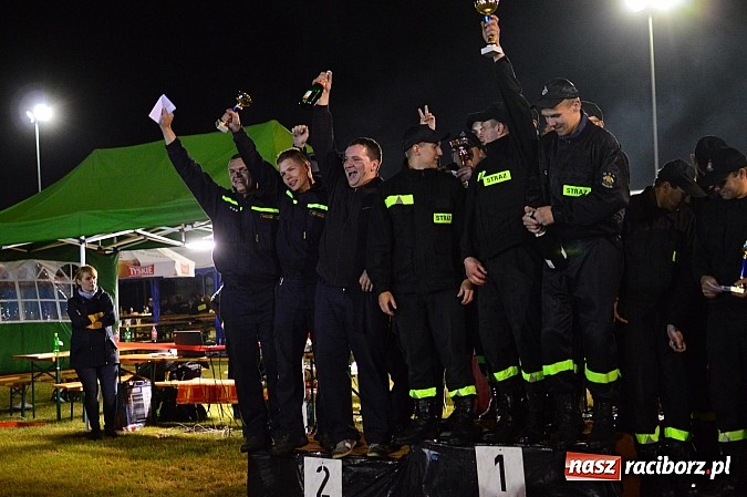 Zdjęcie w galerii na portalu naszraciborz.pl: Rudyszwałd i Bolesław triumfował na nocnych zawodach strażackich! wiadomości z regionu