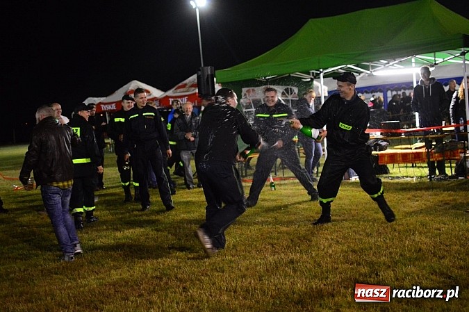 Zdjęcie w galerii na portalu naszraciborz.pl: Rudyszwałd i Bolesław triumfował na nocnych zawodach strażackich! wiadomości z regionu