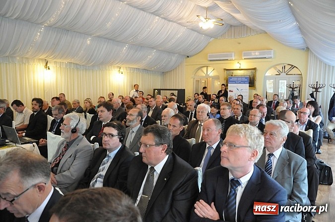 Zdjęcie w galerii na portalu naszraciborz.pl: 800 mln euro potrzeba na użeglowienie Odry od Ostrawy do Kędzierzyna-Koźla. Zyskałby na tym Racibórz wiadomości z regionu