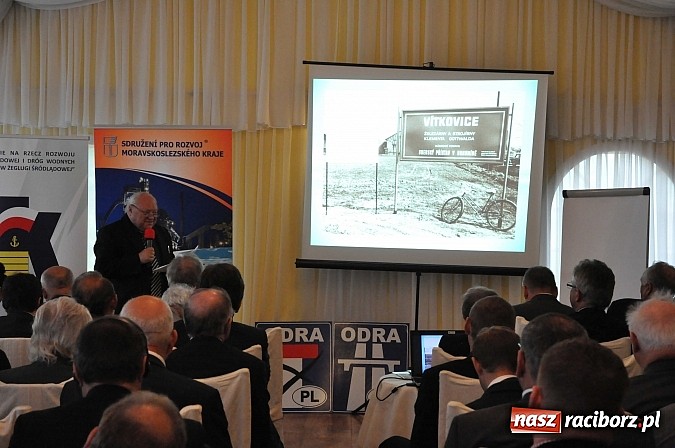 Zdjęcie w galerii na portalu naszraciborz.pl: 800 mln euro potrzeba na użeglowienie Odry od Ostrawy do Kędzierzyna-Koźla. Zyskałby na tym Racibórz wiadomości z regionu