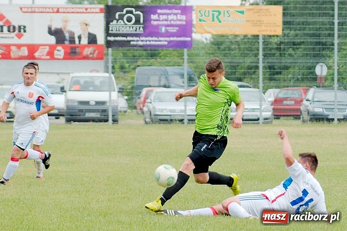 Zdjęcie w galerii na portalu naszraciborz.pl: A klasa: Minimalna porażka Cyprzanowa. Awans nie dla Krzanowic wiadomości z regionu