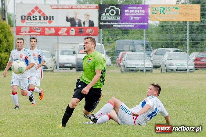Zdjęcie w galerii na portalu naszraciborz.pl: A klasa: Minimalna porażka Cyprzanowa. Awans nie dla Krzanowic wiadomości z regionu