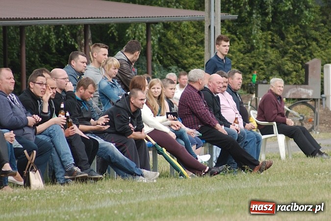 Zdjęcie w galerii na portalu naszraciborz.pl: A klasa: Minimalna porażka Cyprzanowa. Awans nie dla Krzanowic wiadomości z regionu
