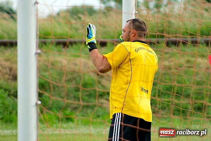 Zdjęcie w galerii na portalu naszraciborz.pl: A klasa: Minimalna porażka Cyprzanowa. Awans nie dla Krzanowic wiadomości z regionu