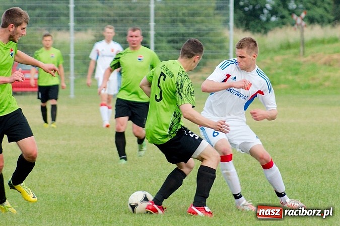 Zdjęcie w galerii na portalu naszraciborz.pl: A klasa: Minimalna porażka Cyprzanowa. Awans nie dla Krzanowic wiadomości z regionu