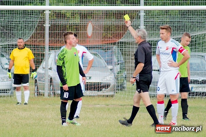 Zdjęcie w galerii na portalu naszraciborz.pl: A klasa: Minimalna porażka Cyprzanowa. Awans nie dla Krzanowic wiadomości z regionu