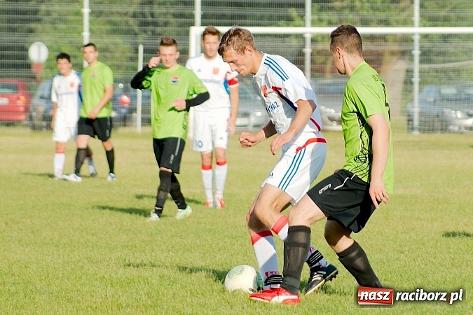 Zdjęcie w galerii na portalu naszraciborz.pl: A klasa: Minimalna porażka Cyprzanowa. Awans nie dla Krzanowic wiadomości z regionu