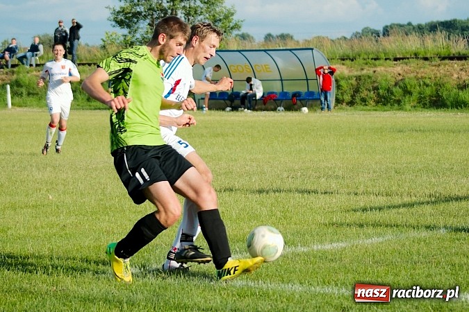 Zdjęcie w galerii na portalu naszraciborz.pl: A klasa: Minimalna porażka Cyprzanowa. Awans nie dla Krzanowic wiadomości z regionu