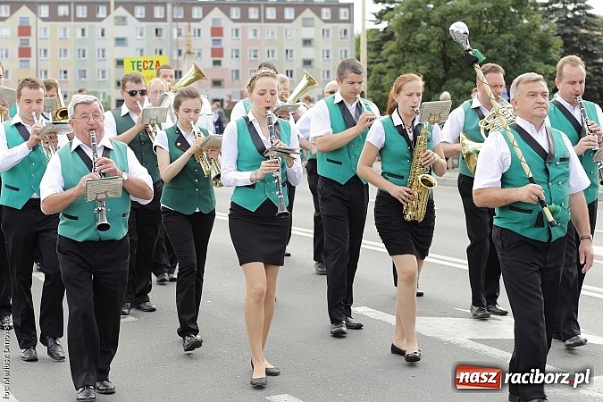 Zdjęcie w galerii na portalu naszraciborz.pl: Śląsk Kraina Wielu Kultur - przemarsz barwnego korowodu wiadomości z regionu