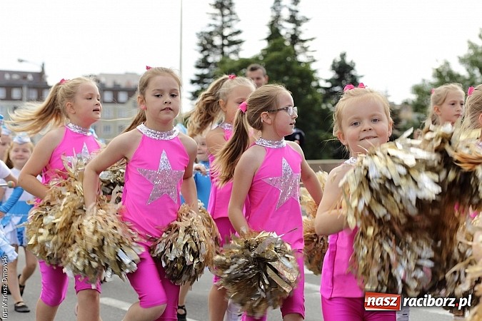 Zdjęcie w galerii na portalu naszraciborz.pl: Śląsk Kraina Wielu Kultur - przemarsz barwnego korowodu wiadomości z regionu