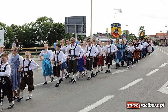 Zdjęcie w galerii na portalu naszraciborz.pl: Śląsk Kraina Wielu Kultur - przemarsz barwnego korowodu wiadomości z regionu