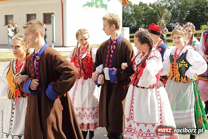 Zdjęcie w galerii na portalu naszraciborz.pl: Śląsk Kraina Wielu Kultur - przemarsz barwnego korowodu wiadomości z regionu