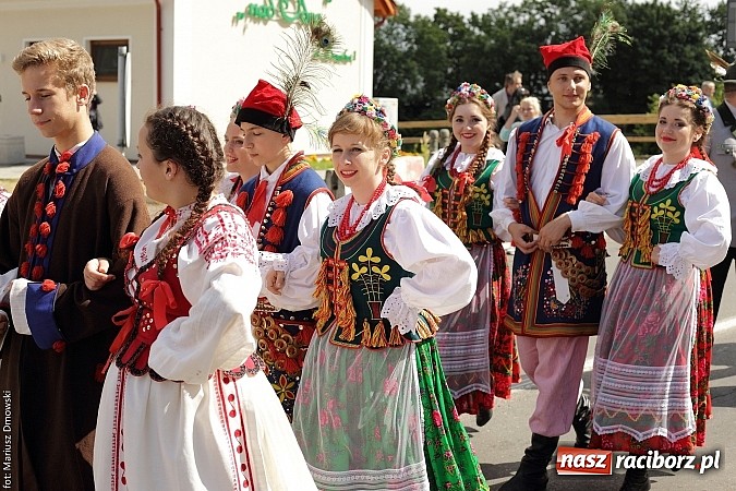 Zdjęcie w galerii na portalu naszraciborz.pl: Śląsk Kraina Wielu Kultur - przemarsz barwnego korowodu wiadomości z regionu