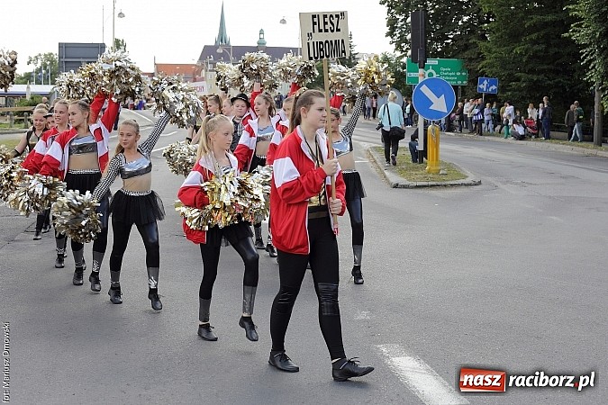Zdjęcie w galerii na portalu naszraciborz.pl: Śląsk Kraina Wielu Kultur - przemarsz barwnego korowodu wiadomości z regionu