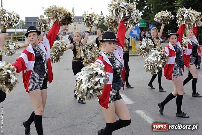 Zdjęcie w galerii na portalu naszraciborz.pl: Śląsk Kraina Wielu Kultur - przemarsz barwnego korowodu wiadomości z regionu