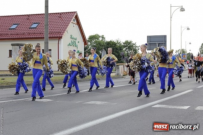 Zdjęcie w galerii na portalu naszraciborz.pl: Śląsk Kraina Wielu Kultur - przemarsz barwnego korowodu wiadomości z regionu
