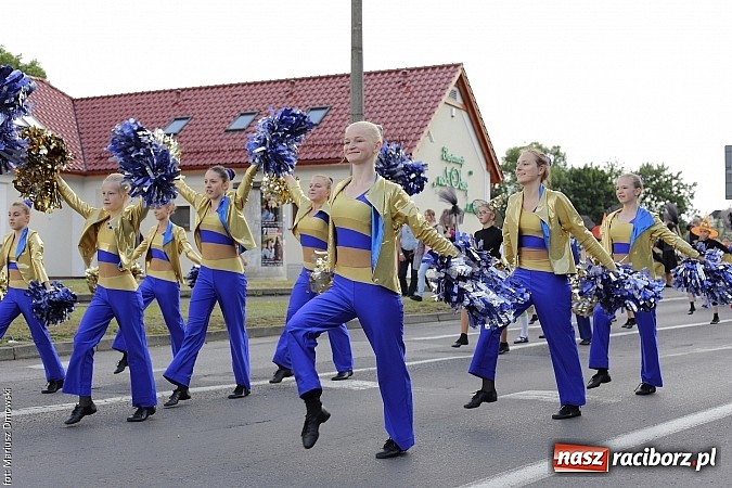 Zdjęcie w galerii na portalu naszraciborz.pl: Śląsk Kraina Wielu Kultur - przemarsz barwnego korowodu wiadomości z regionu