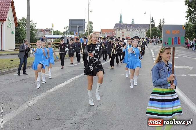 Zdjęcie w galerii na portalu naszraciborz.pl: Śląsk Kraina Wielu Kultur - przemarsz barwnego korowodu wiadomości z regionu