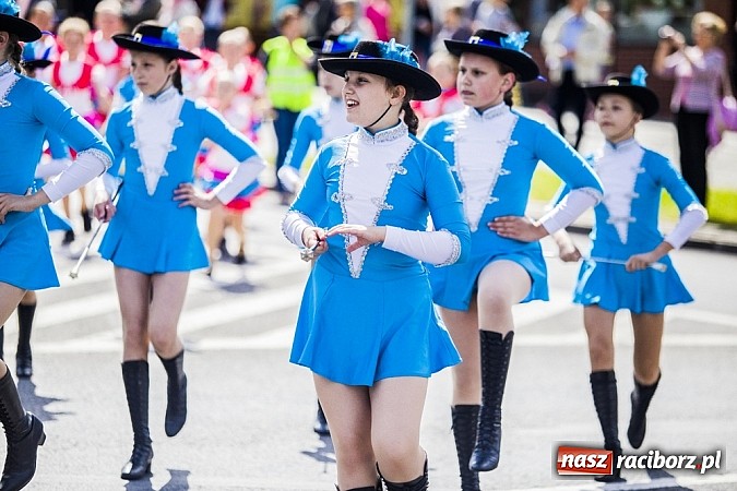 Zdjęcie w galerii na portalu naszraciborz.pl: Śląsk Kraina Wielu Kultur - przemarsz barwnego korowodu wiadomości z regionu