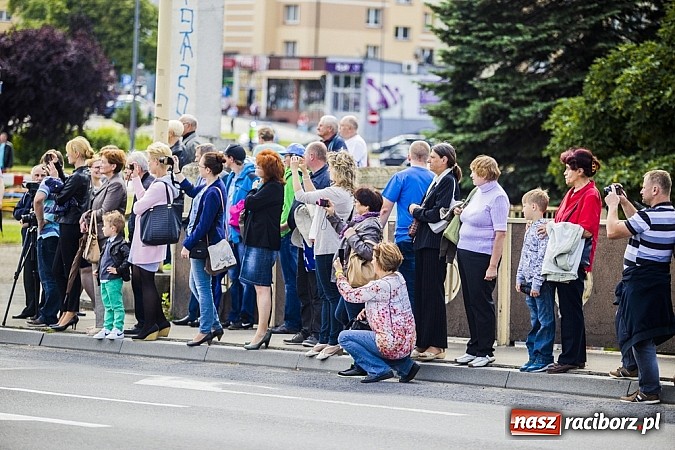 Zdjęcie w galerii na portalu naszraciborz.pl: Śląsk Kraina Wielu Kultur - przemarsz barwnego korowodu wiadomości z regionu