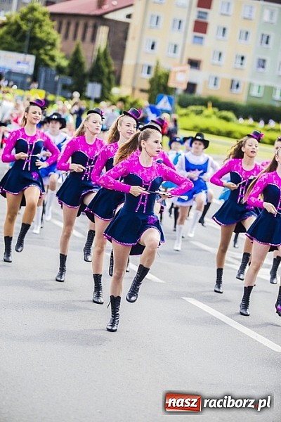 Zdjęcie w galerii na portalu naszraciborz.pl: Śląsk Kraina Wielu Kultur - przemarsz barwnego korowodu wiadomości z regionu