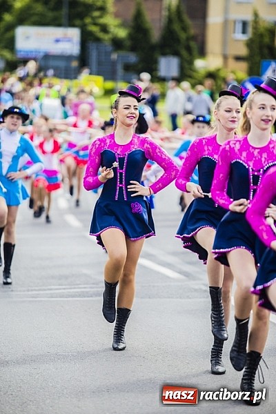 Zdjęcie w galerii na portalu naszraciborz.pl: Śląsk Kraina Wielu Kultur - przemarsz barwnego korowodu wiadomości z regionu