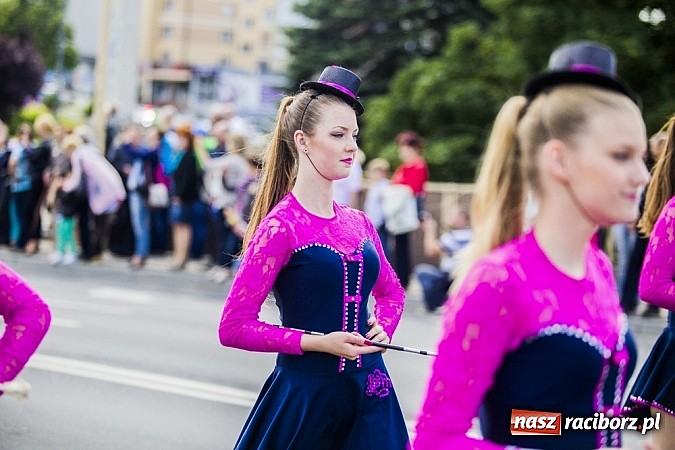 Zdjęcie w galerii na portalu naszraciborz.pl: Śląsk Kraina Wielu Kultur - przemarsz barwnego korowodu wiadomości z regionu