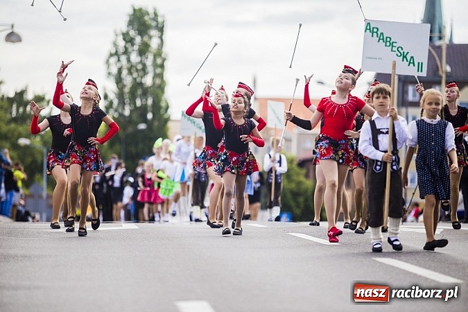 Zdjęcie w galerii na portalu naszraciborz.pl: Śląsk Kraina Wielu Kultur - przemarsz barwnego korowodu wiadomości z regionu
