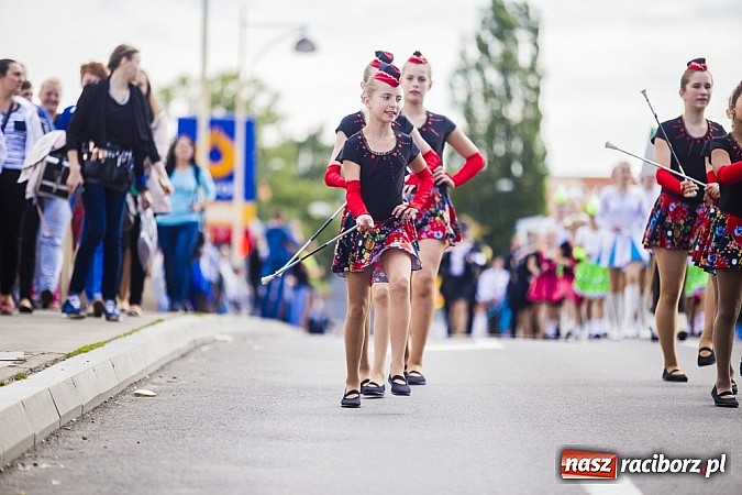Zdjęcie w galerii na portalu naszraciborz.pl: Śląsk Kraina Wielu Kultur - przemarsz barwnego korowodu wiadomości z regionu