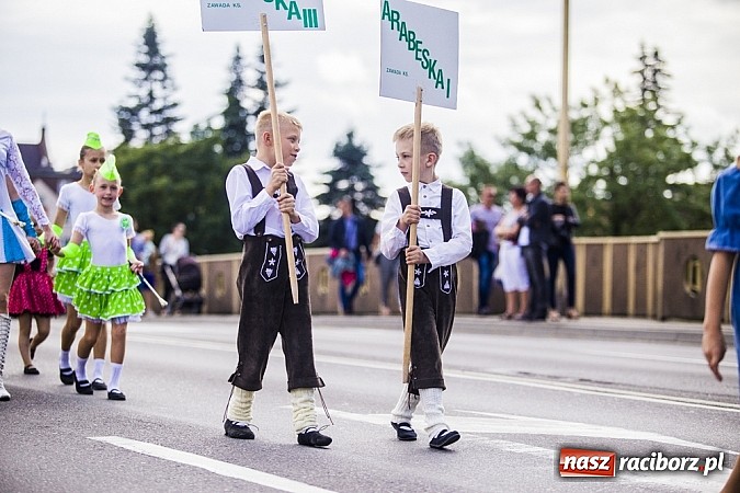 Zdjęcie w galerii na portalu naszraciborz.pl: Śląsk Kraina Wielu Kultur - przemarsz barwnego korowodu wiadomości z regionu